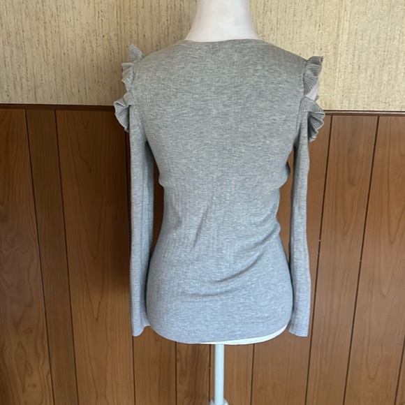 WHITE HOUSE BLACK MARKET Light Gray Women’s Tops Size Small - Picture 9 of 11